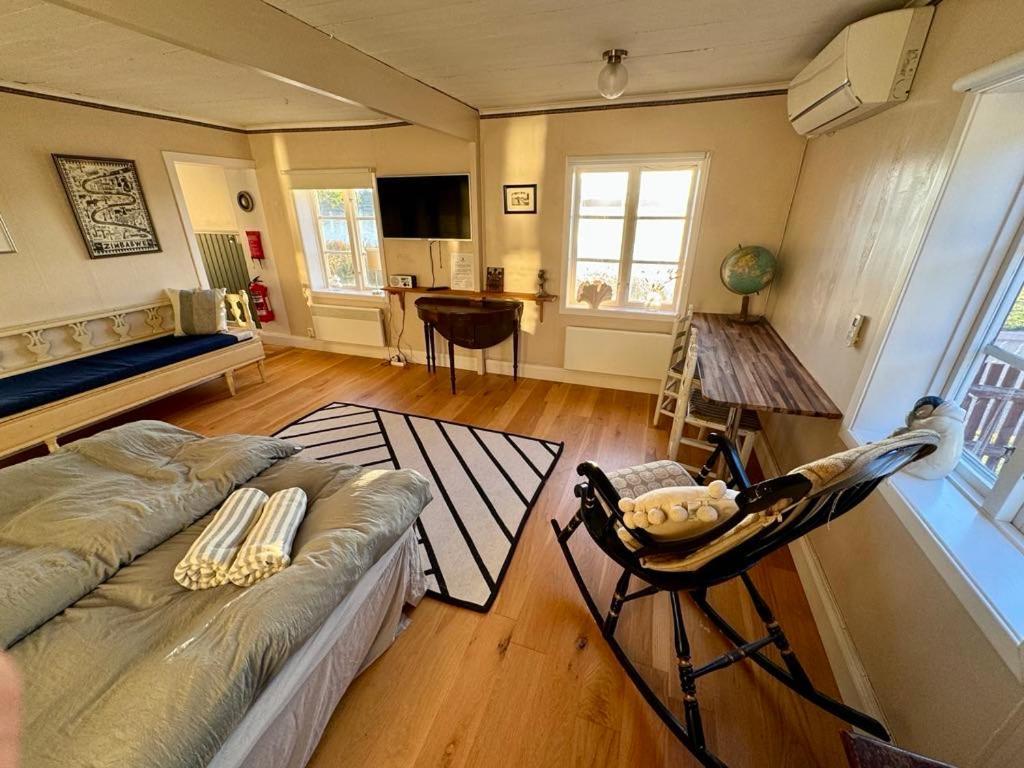 Remarkable Harbour View Cabin. Osthammar Ngoại thất bức ảnh